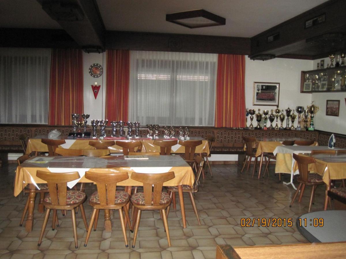 Klubhaus Des Eisenbahnersportvereines Apartment