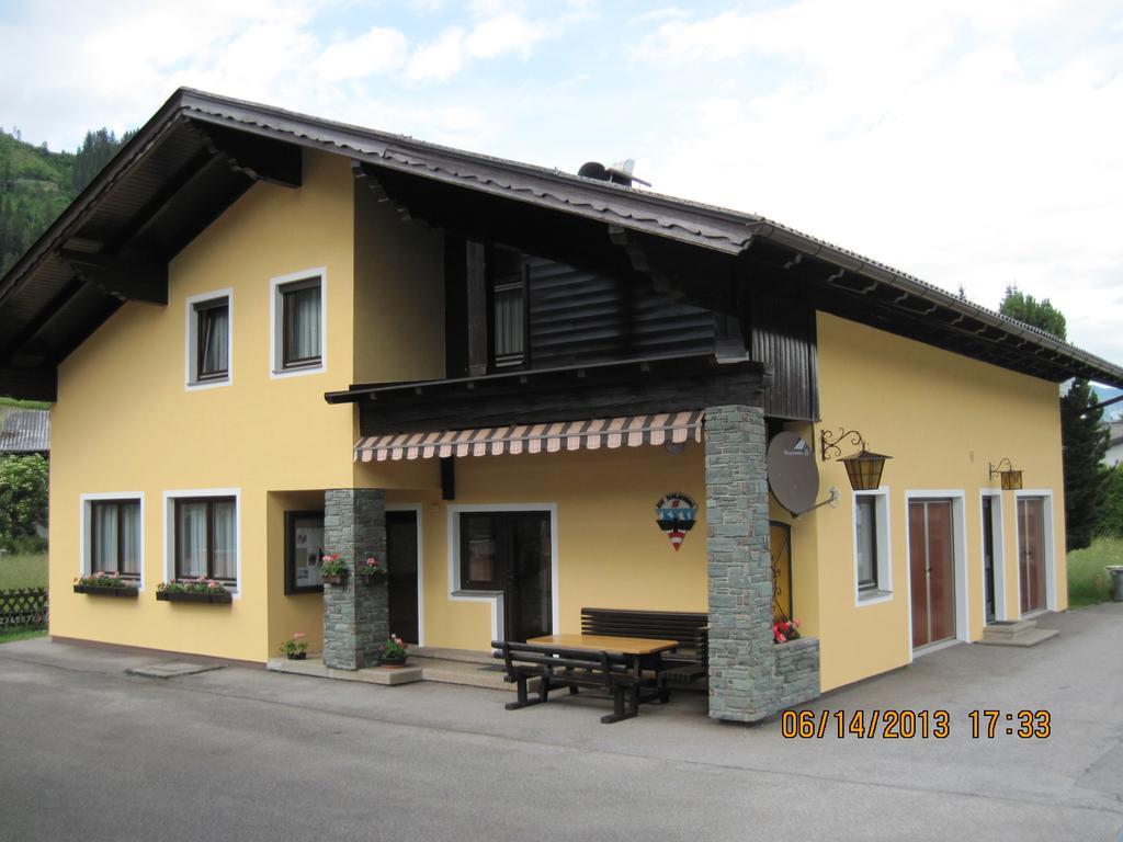 Klubhaus Des Eisenbahnersportvereines Apartment